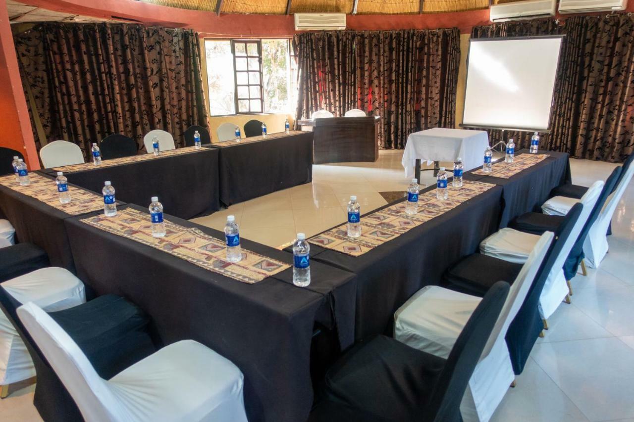 Kaazmein Lodge Livingstone Eksteriør bilde